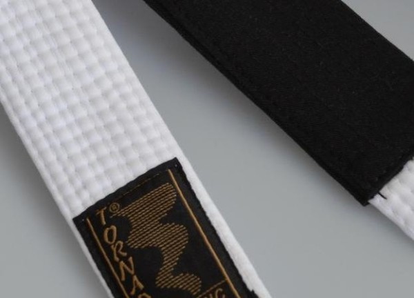 BJJ Gürtel weiß, schwarzer Balken, 260 cm